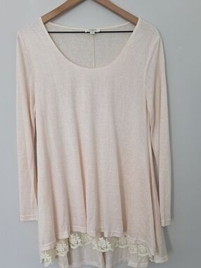 Umgee Long Sleeve Knit Tunic Top with Lace Detail